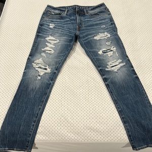 American Eagle Distressed Jeans Used but very good condition.